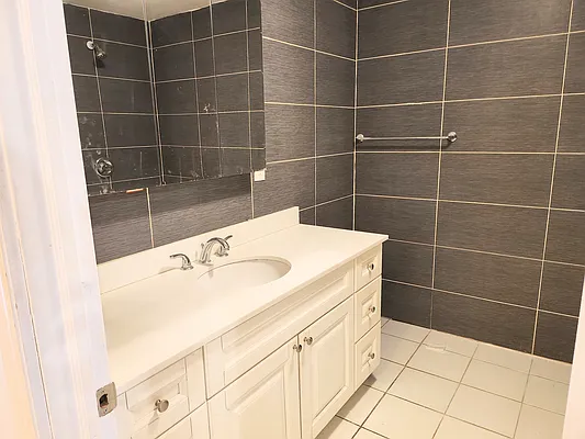 Rented by Virtual Real Estate | media 3