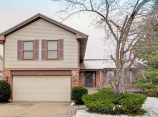 325 Ronnie Dr, Buffalo Grove, IL
