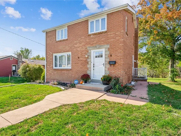 32 Corbett Ave, Irwin, PA 15642