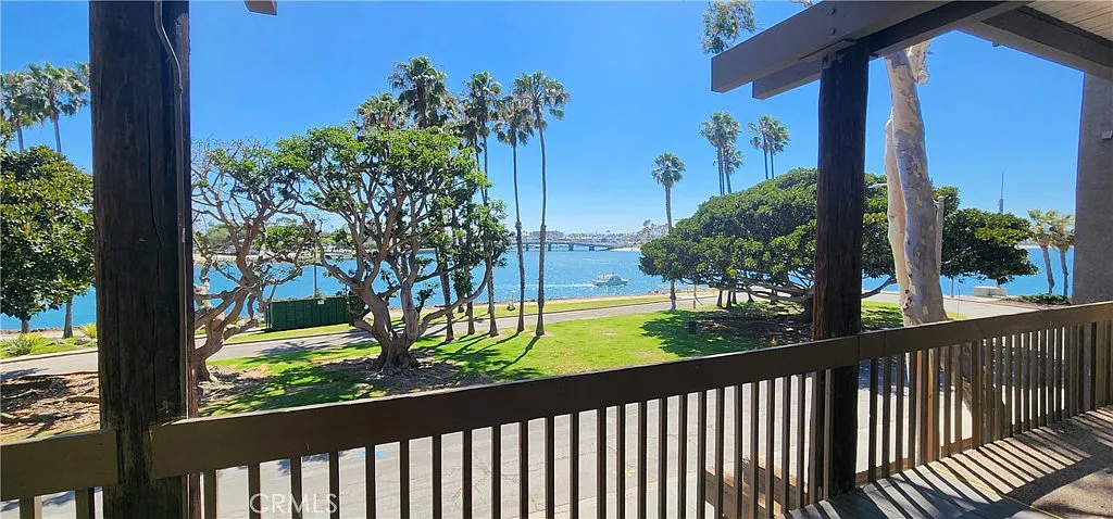 1 bed, 873 sqft, $3,500 — Photo 1