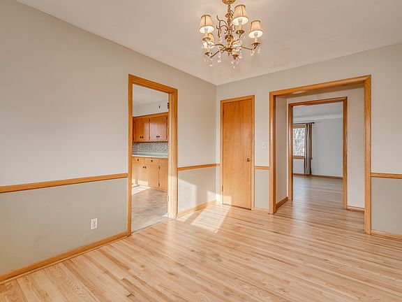 5th image of 5707 Goodrich Ave