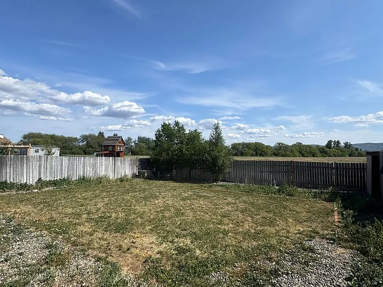 408 Alpine Dr — Photo 16