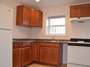 6815 Red Top Rd APT 1, Takoma Park, MD 20912