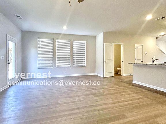 4th image of 2176 Willow Glen Dr #W2hjvq