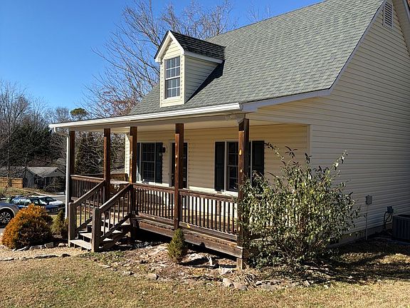 2nd image of 52 Broadview Dr