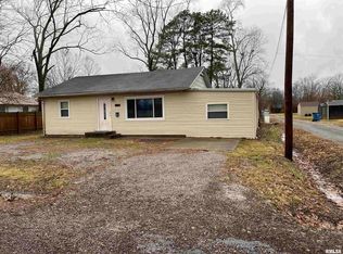 917 S 21st St, Murphysboro, IL 62966