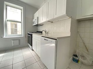 25-15 24th Ave #2R, Astoria, NY 11105