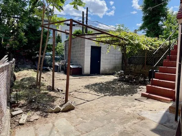 32-17 46th Street image 9 of 10