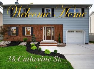 38 Catherine St, Sewaren, NJ 07077