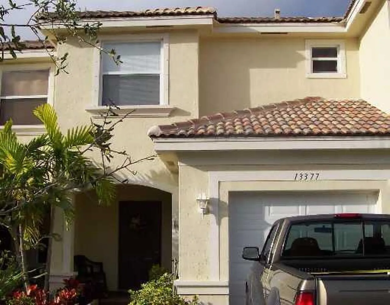 2 bed, 2.5 bath, 1568 sqft, $2,680 — Photo 1