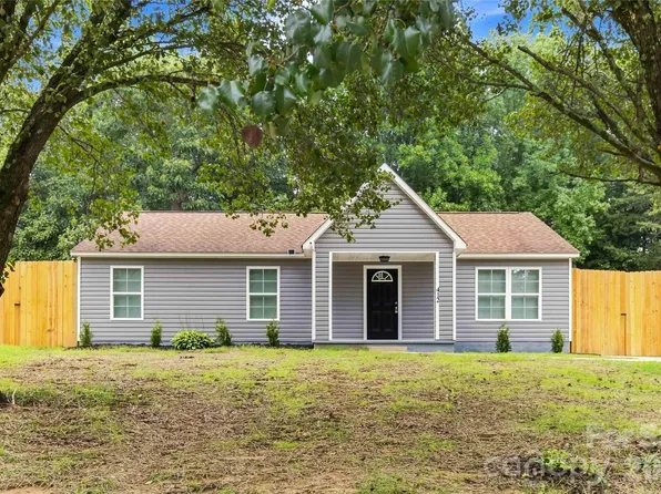 412 E McLelland Ave, Mooresville, NC 28115