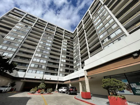 801 Franklin St APT 201, Oakland, CA 94607