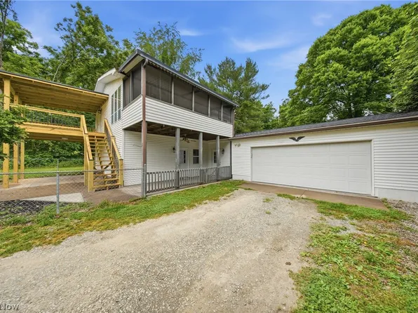 121 Federal St, Little Hocking, OH 45742