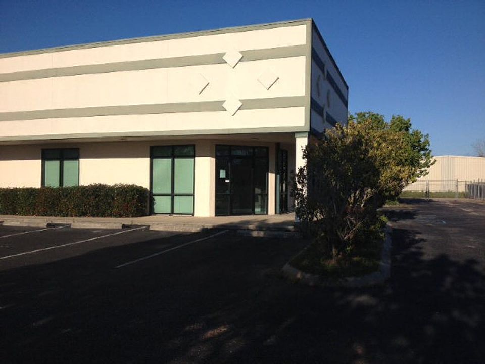 1st image of 26151 Equity Dr
