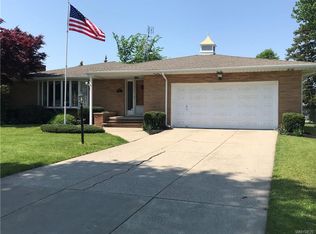 22 Meadow Ln, Buffalo, NY 14223