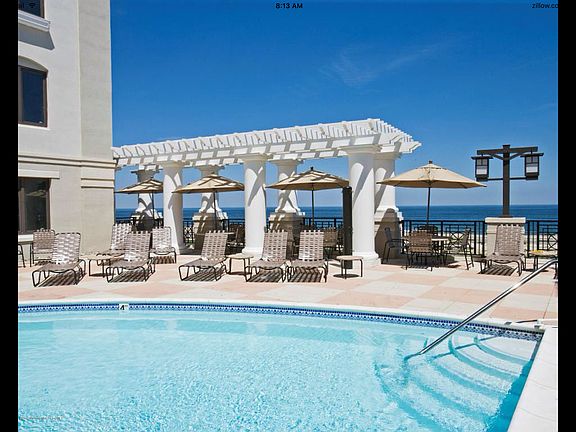 Heated spa pool and hot tub