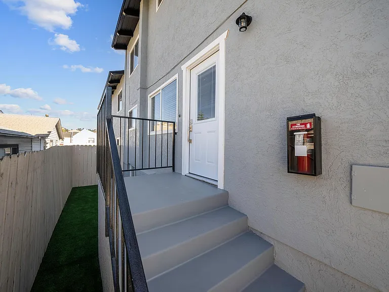 1101 Colusa St #1 — Photo 44