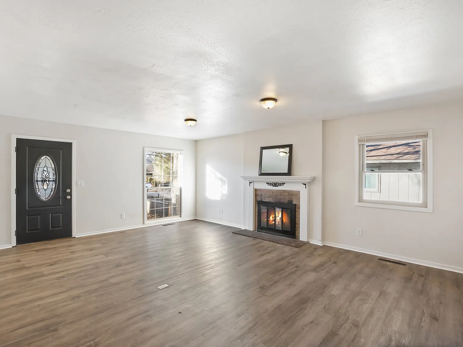 2145 Broadmoor Rd Circle — Photo 4