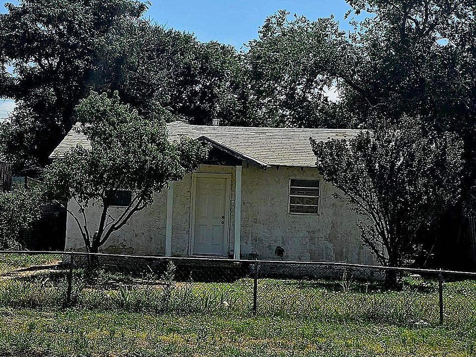 1st image of 709 Cameo St