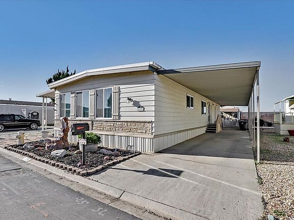 3rd image of 275 Burnett Ave #112