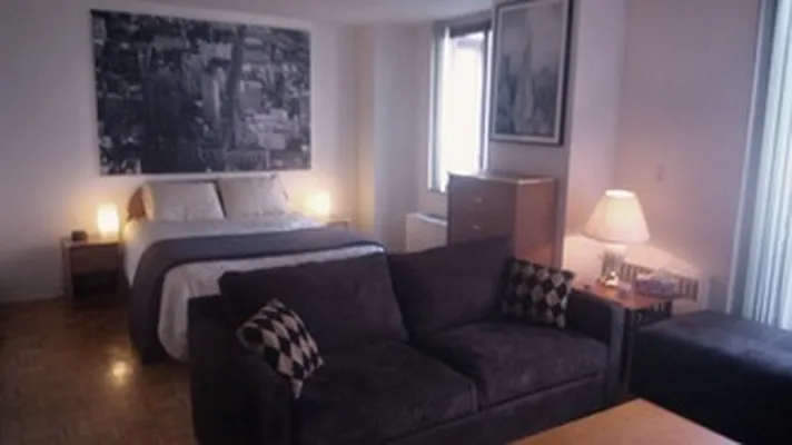 Rented by Michael Charles New York | media 11