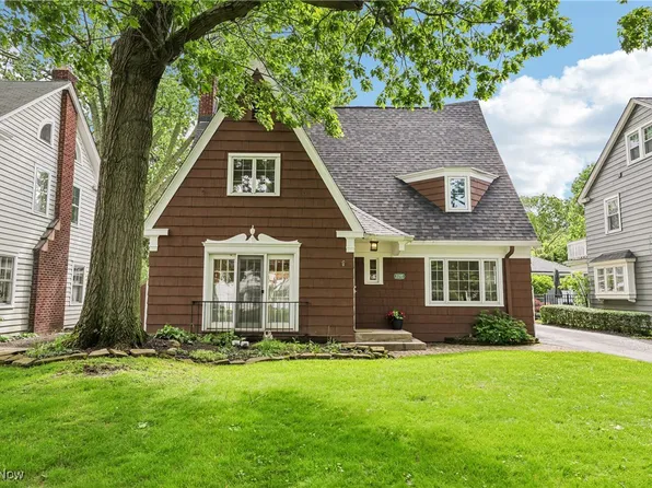 3295 Braemar Rd, Shaker Hts, OH 44120