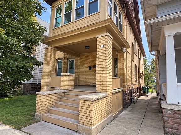 2nd image of 919 Ferry Ave