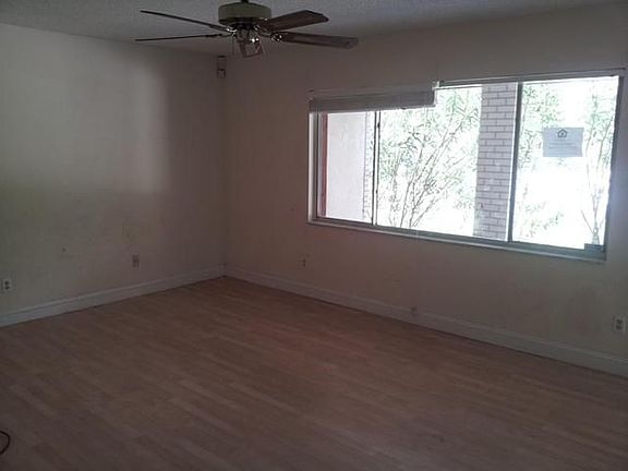 4th image of 114 Fiesta Cir
