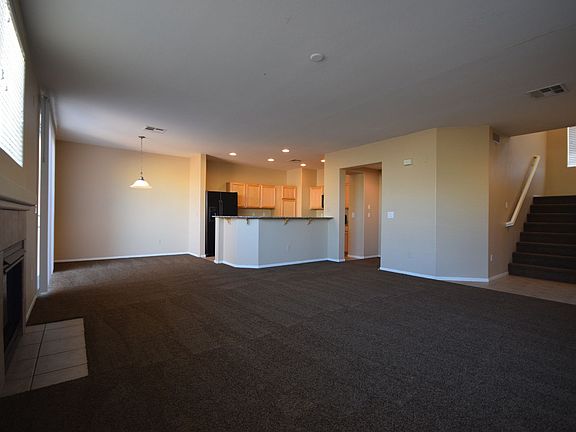 4th image of 4036 Joyous St