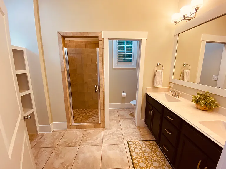 1912 Fernwood Way — Photo 7