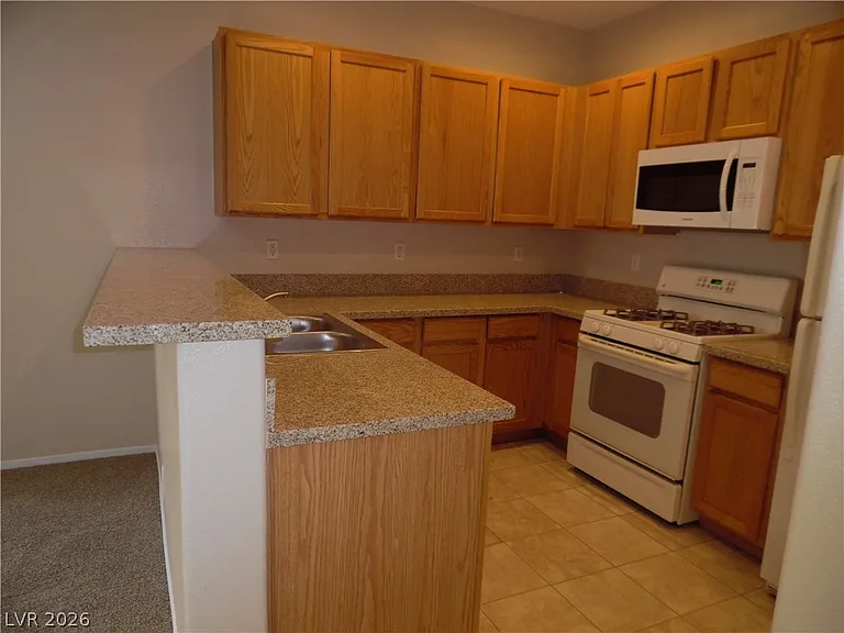 7937 Violet Sky St — Photo 5