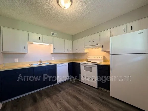 729 H St, Lincoln, NE