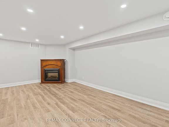 2nd image of 124 Burcher Rd