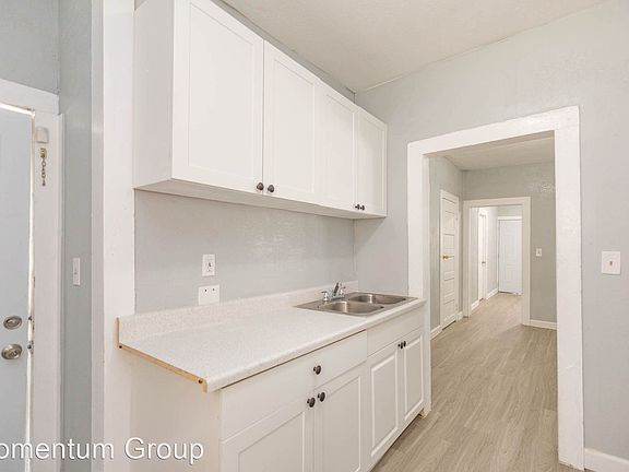 5th image of 2401 Mallory Ave #A
