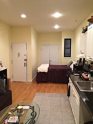 Rented by CENTERPIECE CAPITAL GROUP INC