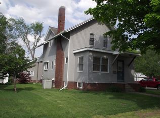 1323 Washington St, Beardstown, IL 62618