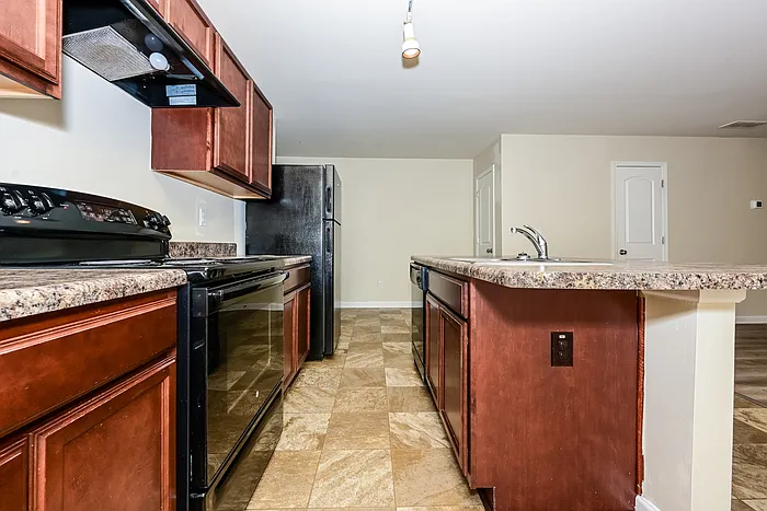 1305 Forsythia Way — Photo 7