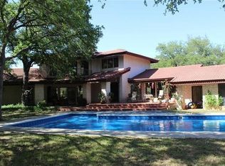 1513 Naruna Rd, Lampasas, TX 76550