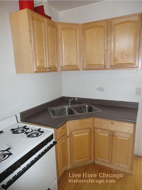 1st image of 1900 W Winona St #19323