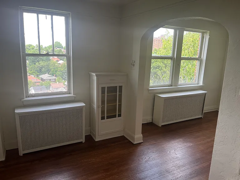 42 Academy Ave — Photo 3