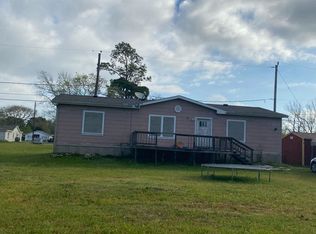 1523 Avenue L, Danbury, TX 77534