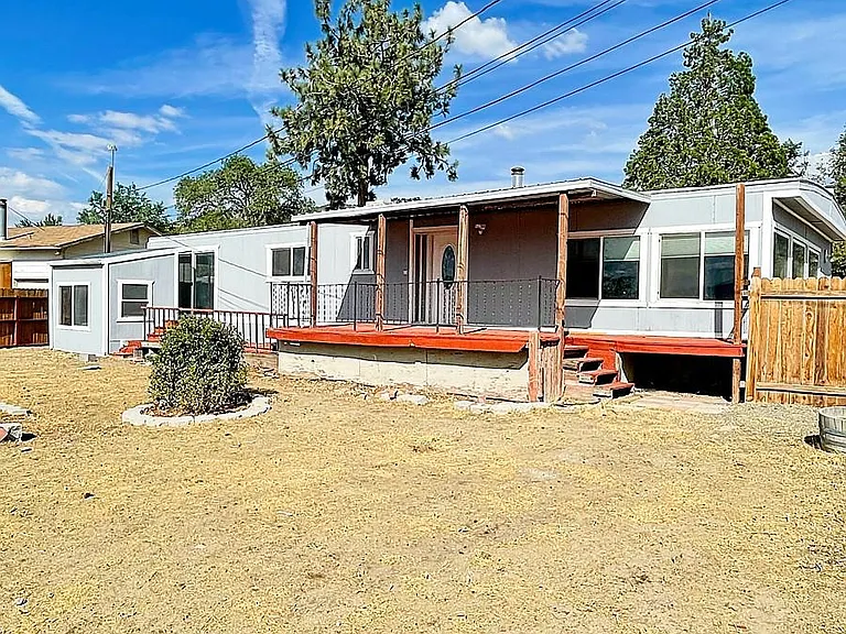 1575 Ravenswood Way — Photo 1