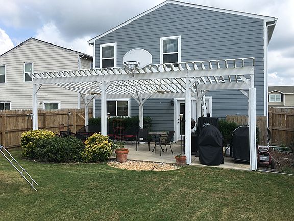 Arbor with ceiling fans