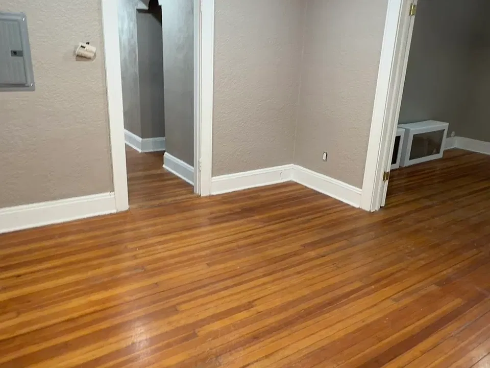 51 Henry St #2