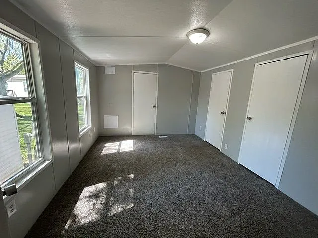 Lincoln Place — Photo 32