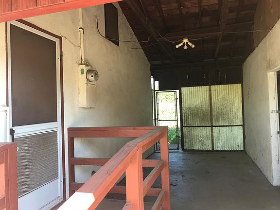 3rd image of 1901 Archer Ave