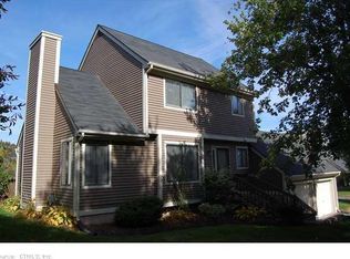 104 Thistle Pond Dr #104, Bloomfield, CT 06002