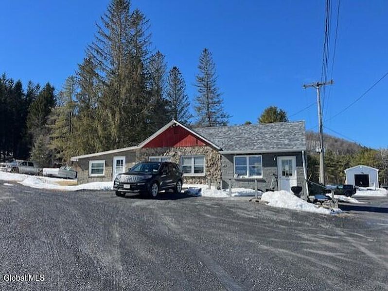 5th image of 43 Old Road