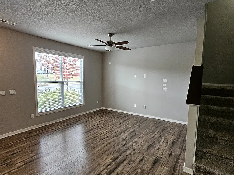 1614 Ingersoll Ave — Photo 25