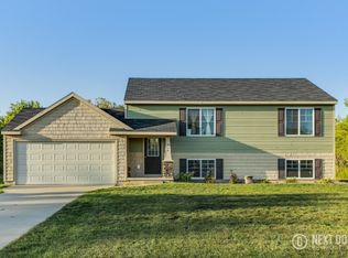 717 W Harmony Dr NW, Sparta, MI 49345